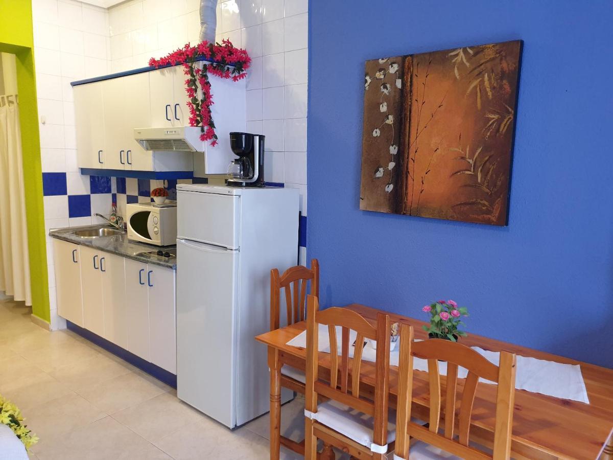 Apartamentos Dana Sol Madrid Bagian luar foto