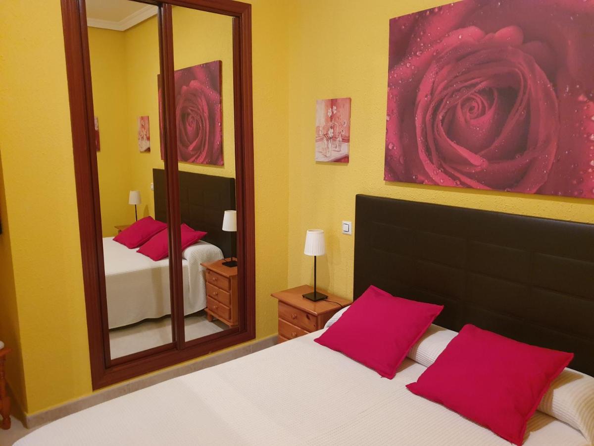 Apartamentos Dana Sol Madrid Bagian luar foto