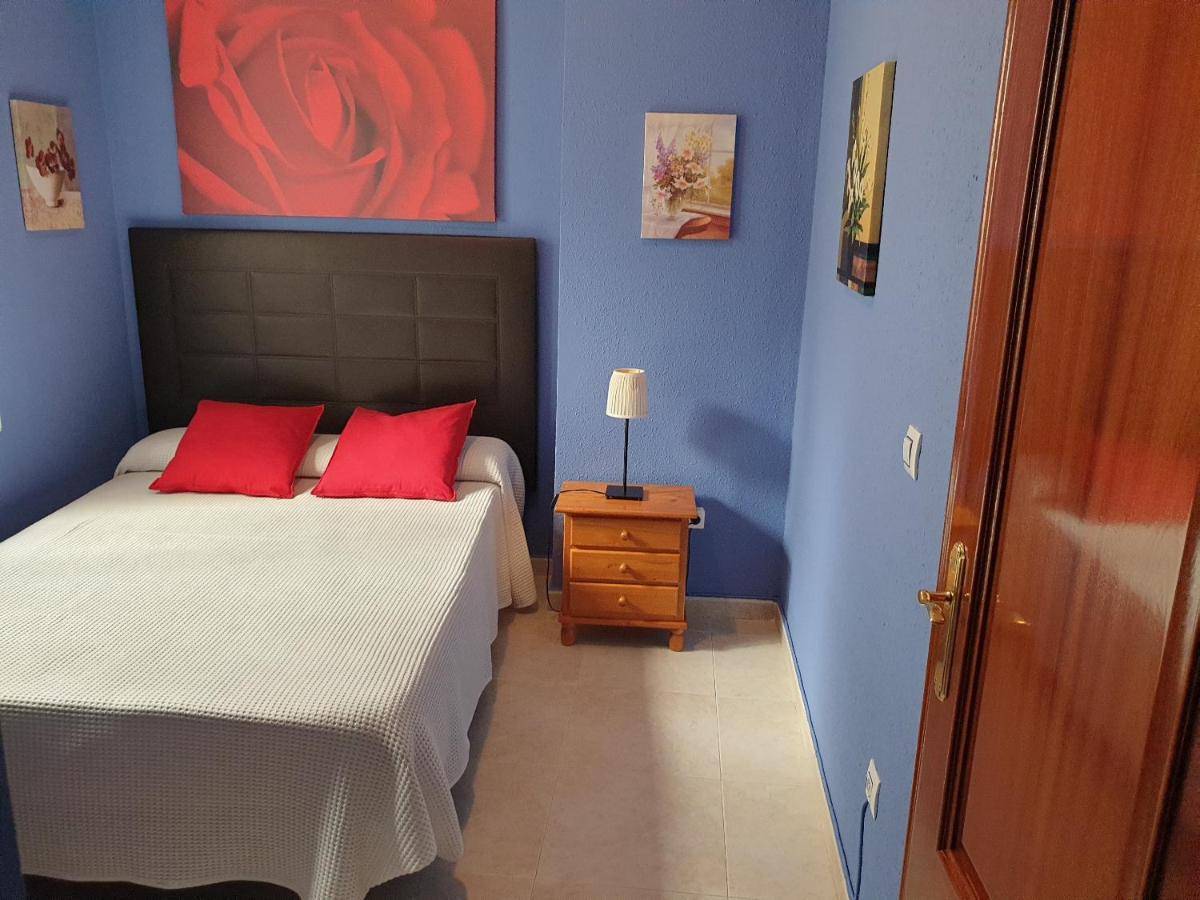 Apartamentos Dana Sol Madrid Bagian luar foto