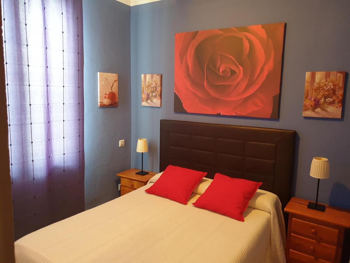 Apartamentos Dana Sol Madrid Bagian luar foto